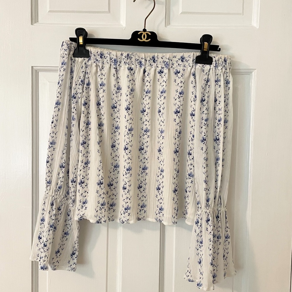 Club Monaco off-the-shoulder floral top